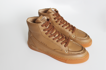 High Top Capuccino – Sneaker artesanal (Preventa)