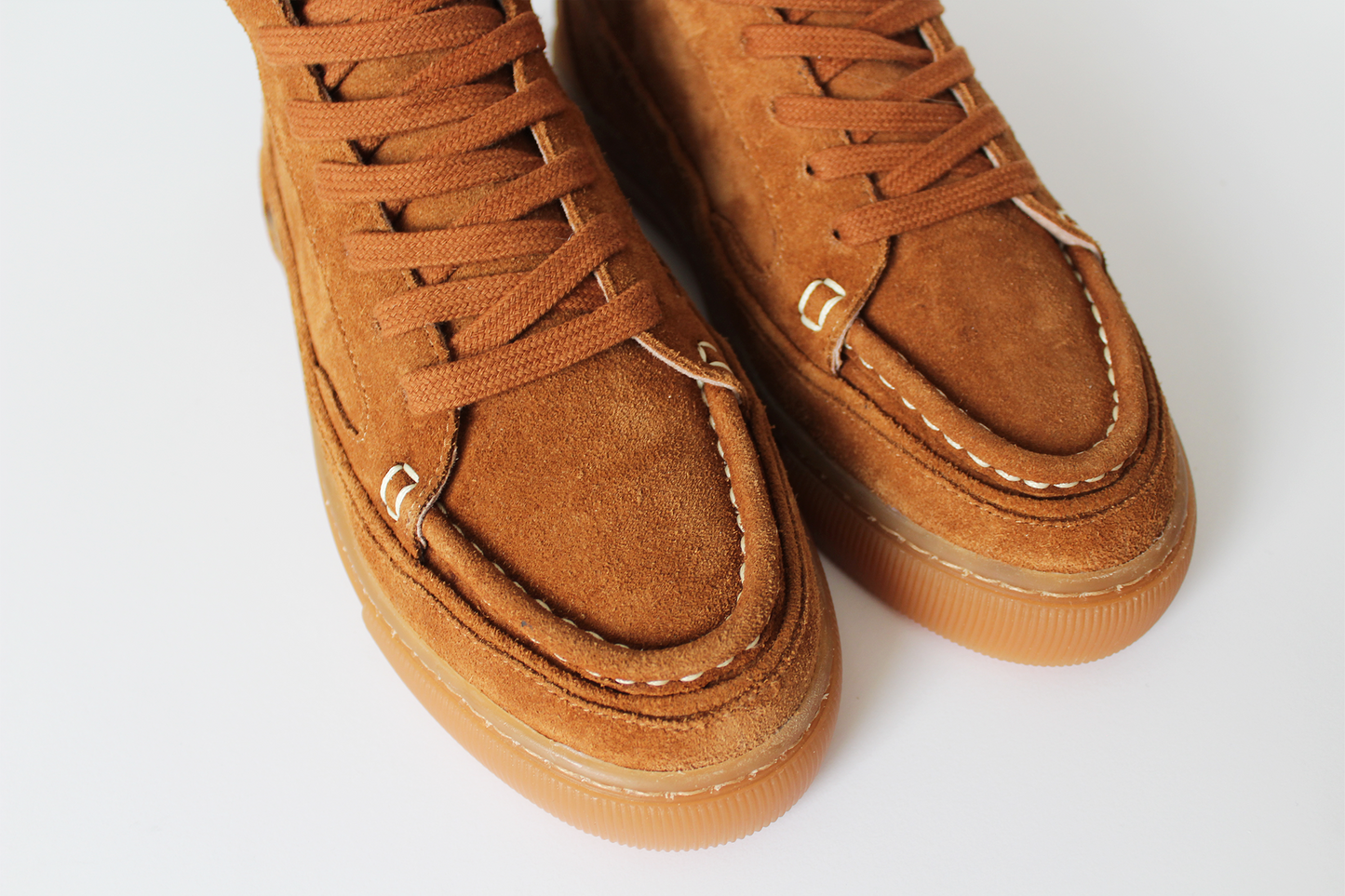 High Top Toffee – Sneaker artesanal (Preventa)