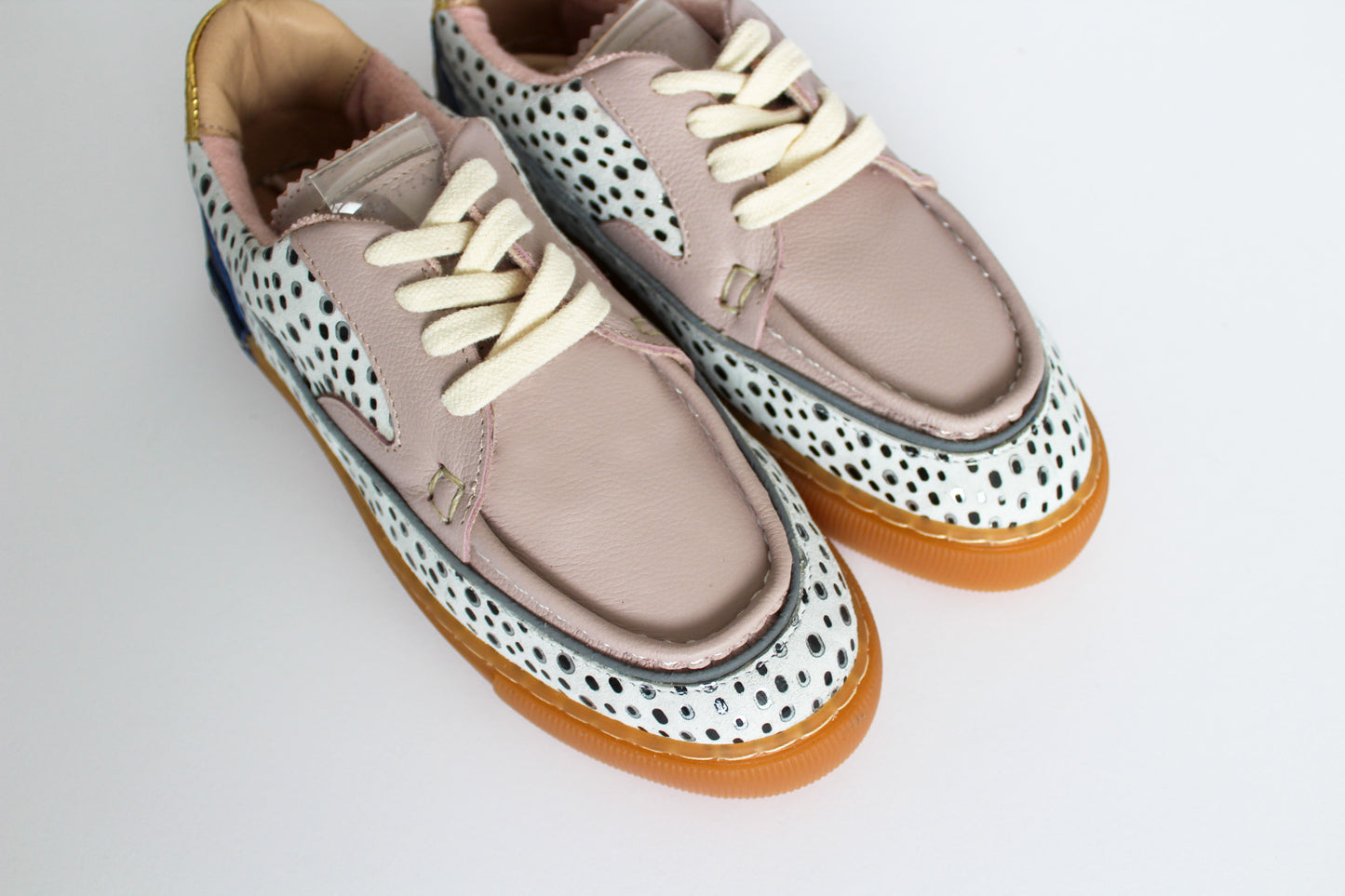 LOW TOP DOTS | PREVENTA